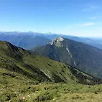 La Batisse Du Donjon