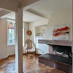 La Batisse Du Donjon Casa de Férias *