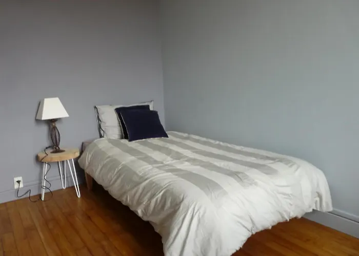 La Batisse Du Donjon