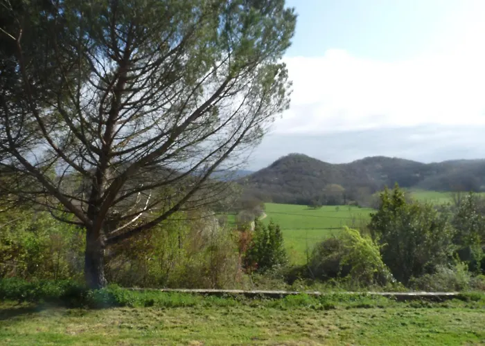 La Batisse Du Donjon Сasa de vacaciones *