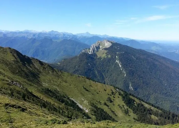 La Batisse Du Donjon